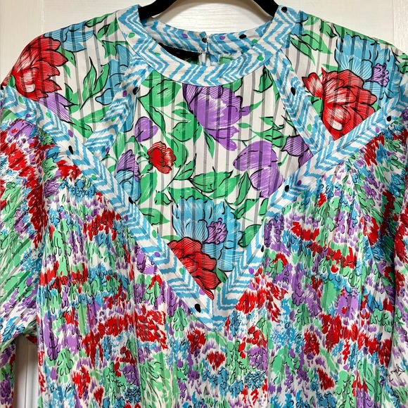 Vintage Multicolor Floral Blouse - Picture 3 of 9